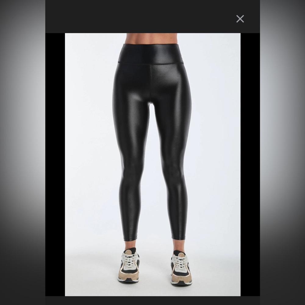 Noli Liquid Black Leggings